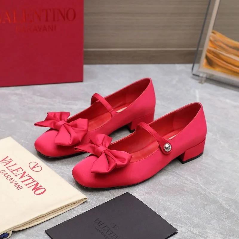 Valentino Low Shoes Lightweight 37096