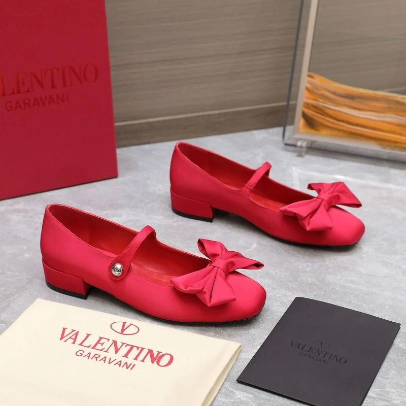 Valentino Low Shoes Lightweight 37096