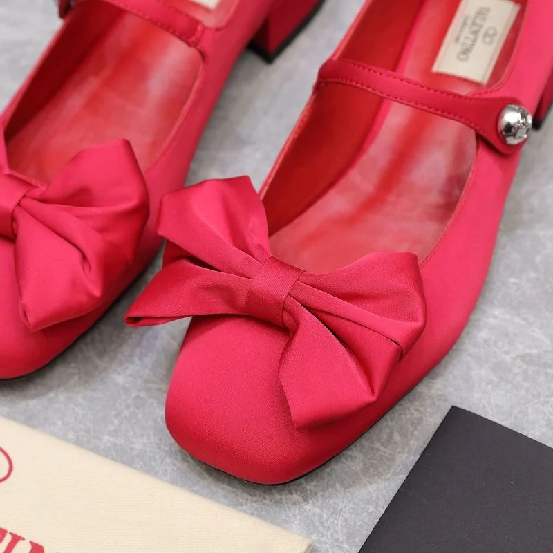 Valentino Low Shoes Lightweight 37096