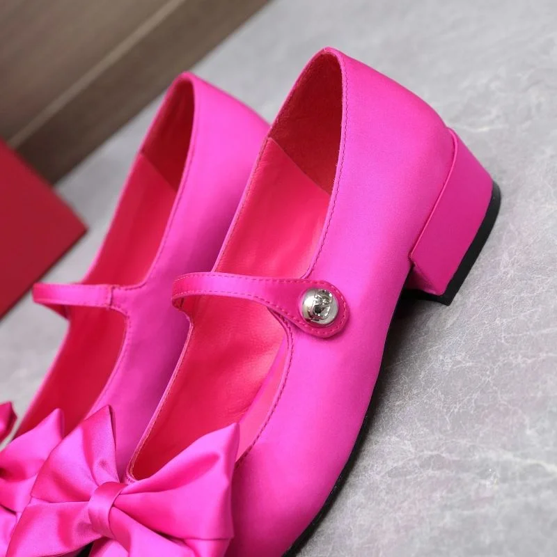 Stylish Valentino Low Shoes 37092