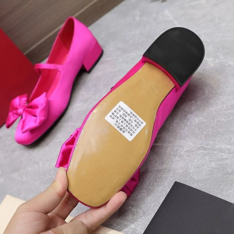 Stylish Valentino Low Shoes 37092
