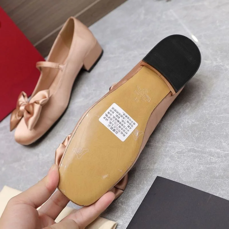Colorful Valentino Low Shoes 37098
