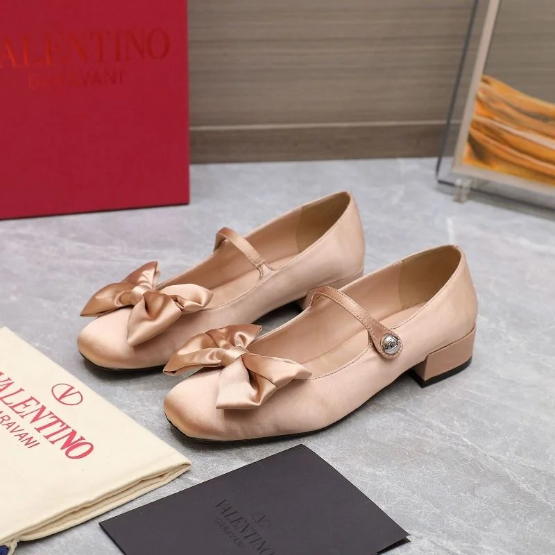 Colorful Valentino Low Shoes 37098