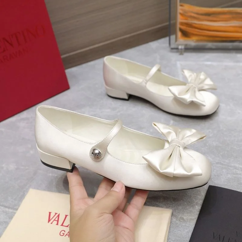 Valentino Low Shoes Vibrant 37078