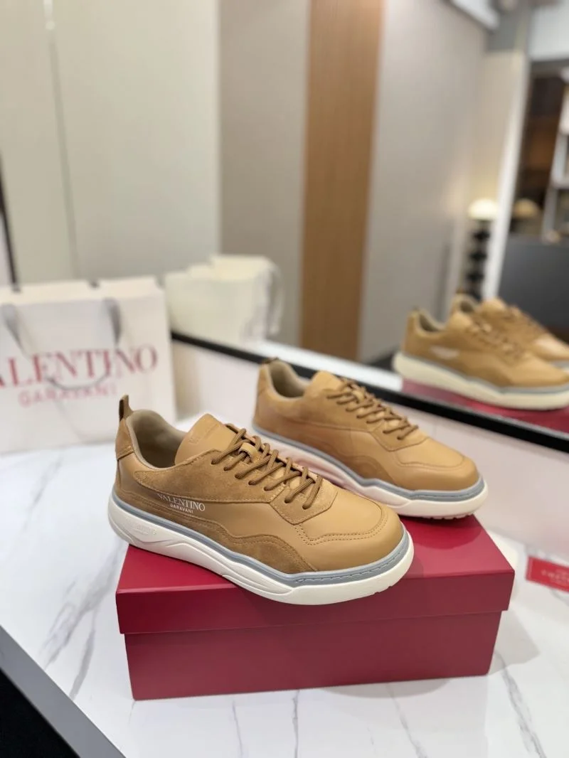 Valentino Low Shoes Functional 37072