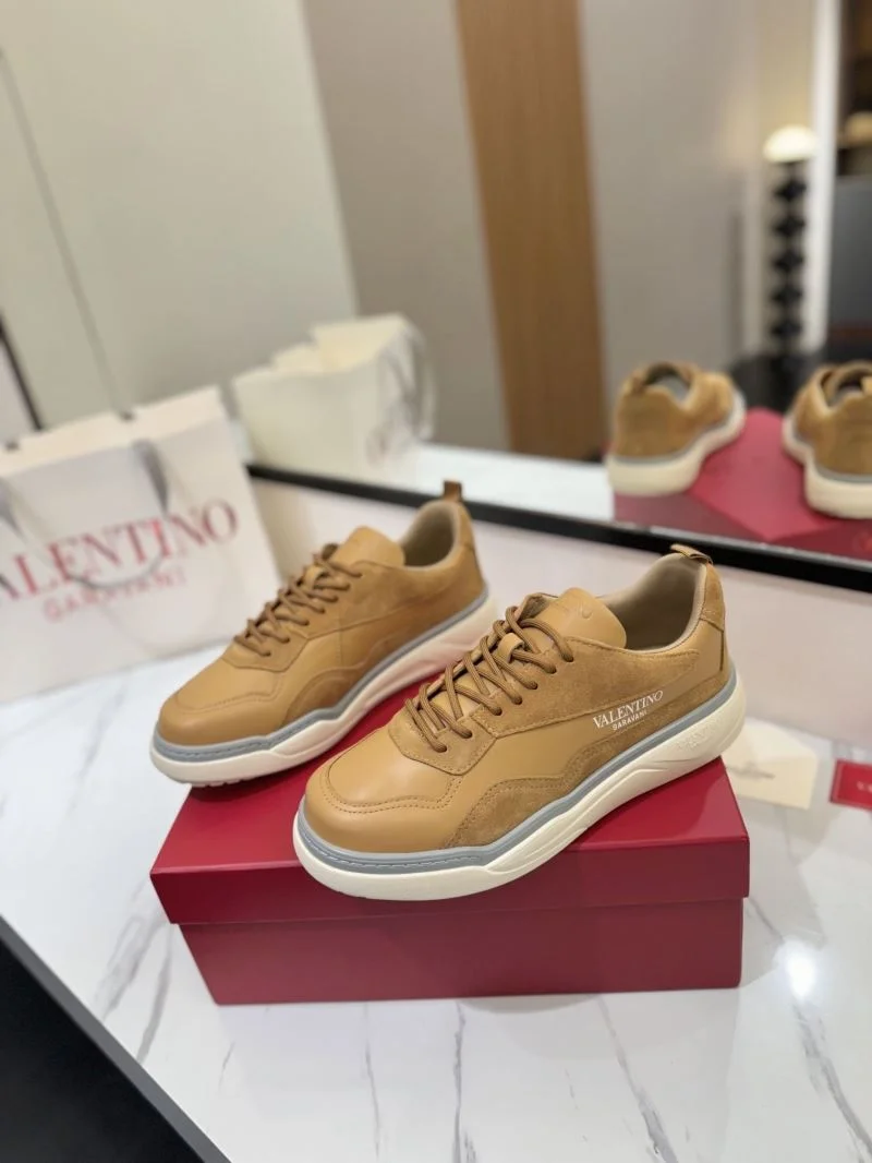 Valentino Low Shoes Functional 37072