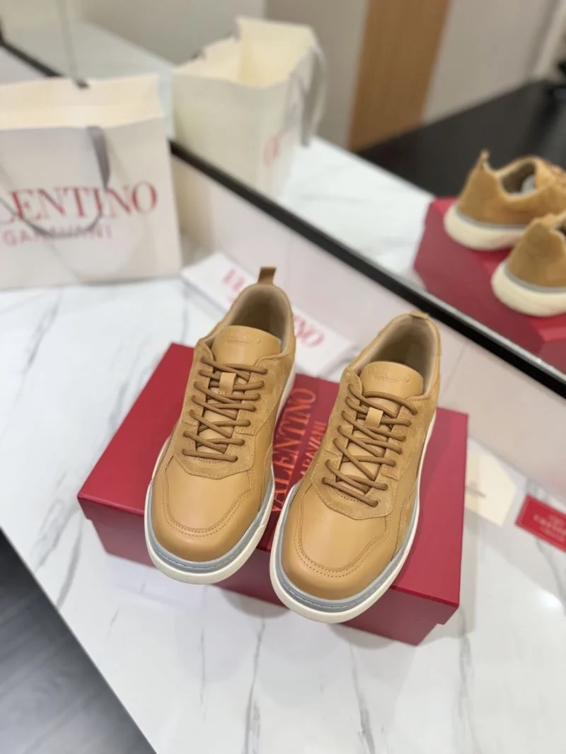 Valentino Low Shoes Functional 37072