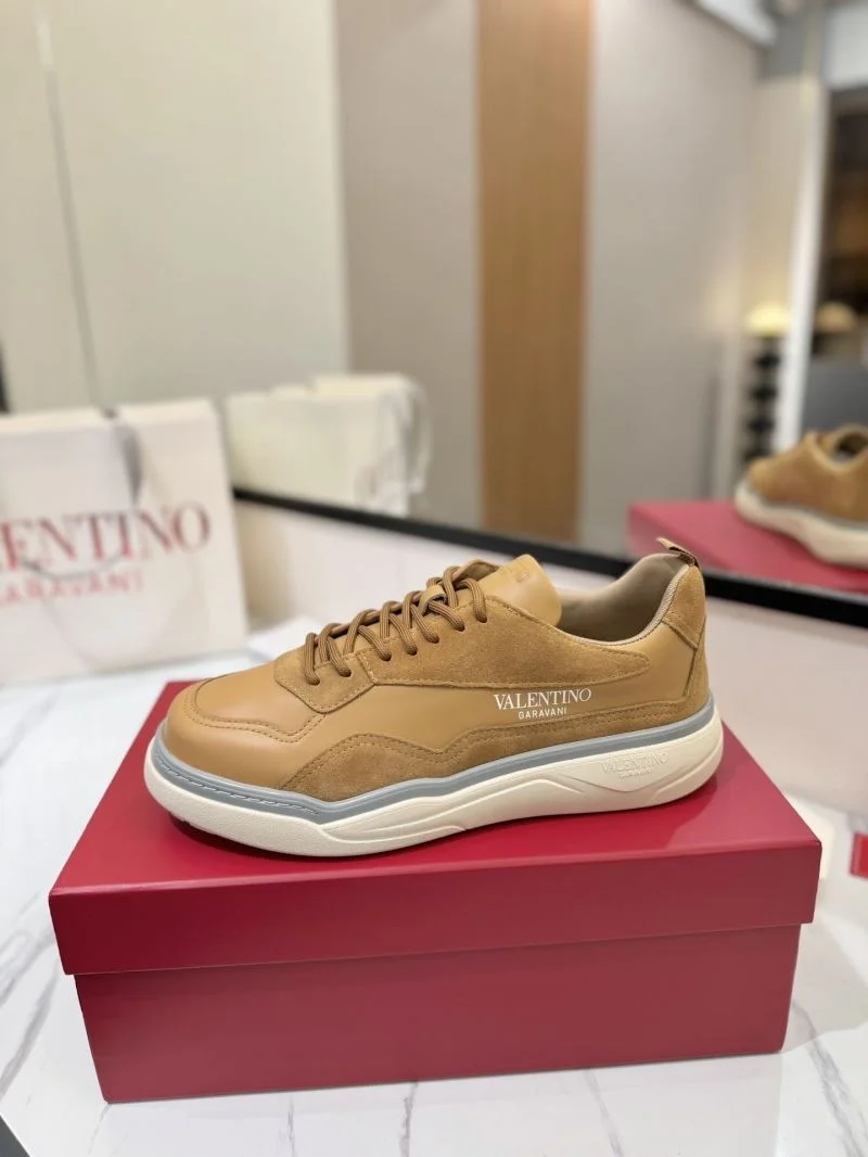 Valentino Low Shoes Functional 37072