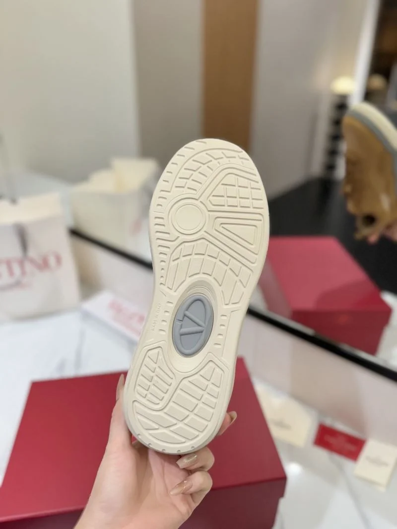 Valentino Low Shoes Functional 37072