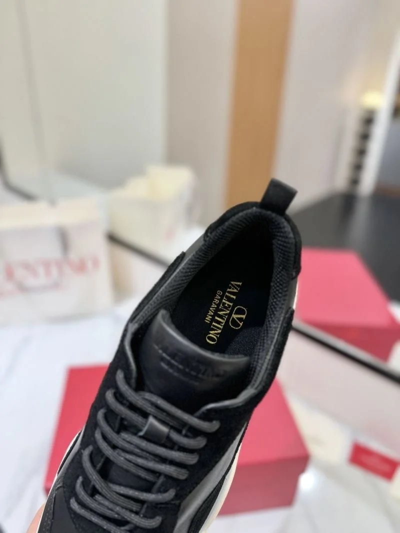 Valentino Low Shoes Breathable 37099
