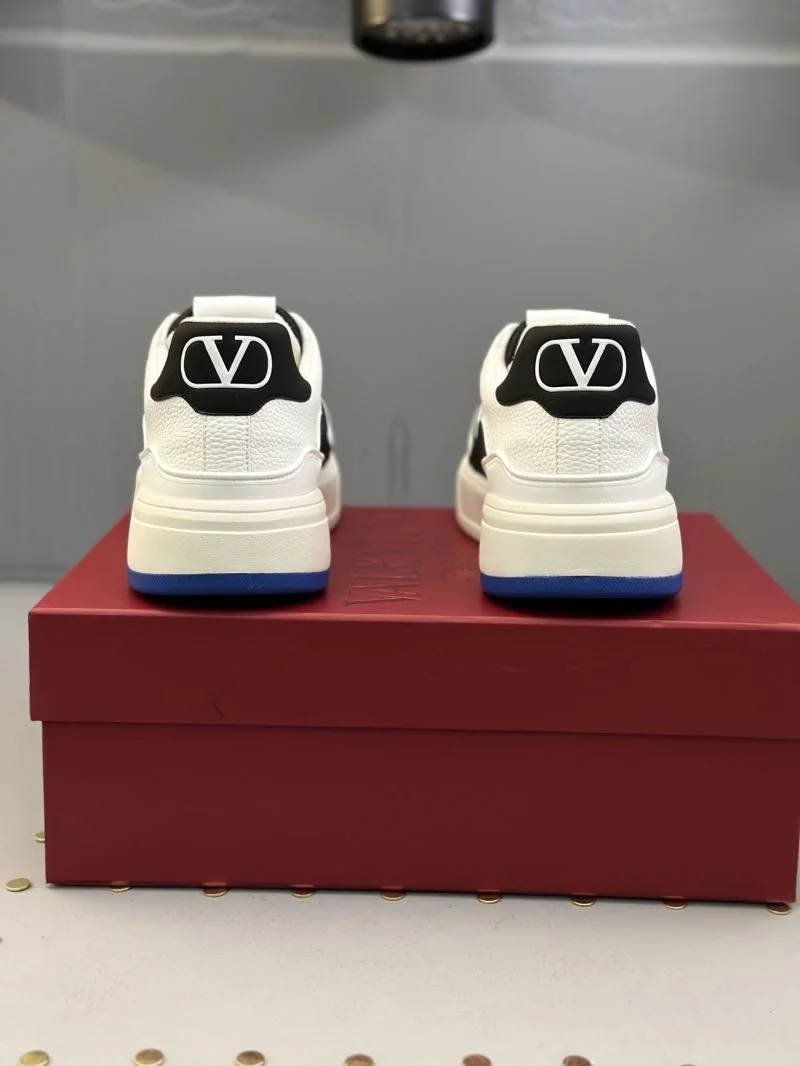 Valentino Low Shoes Sophisticated 36184