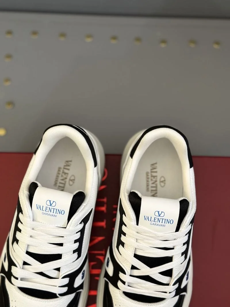 Valentino Low Shoes Sophisticated 36184