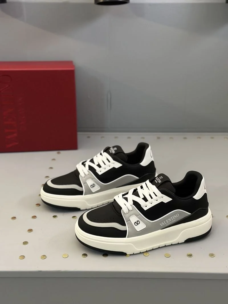 Valentino Low Shoes Durable 36179