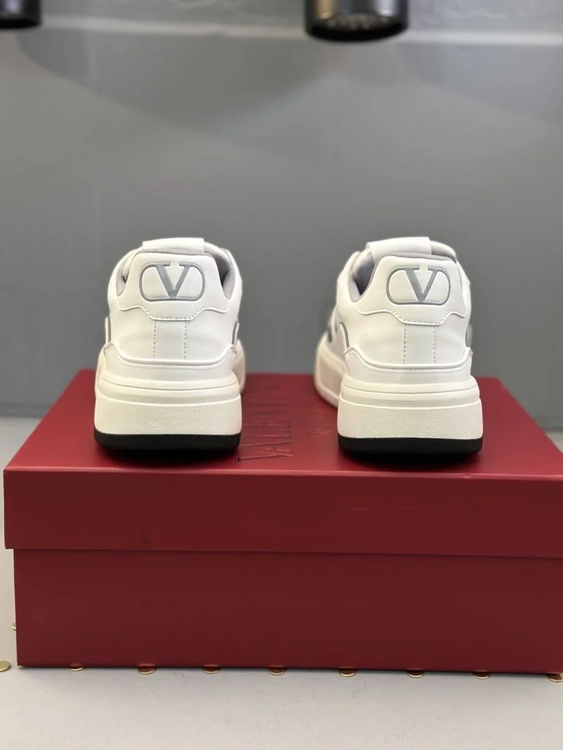 Valentino Low Shoes Vibrant 36182
