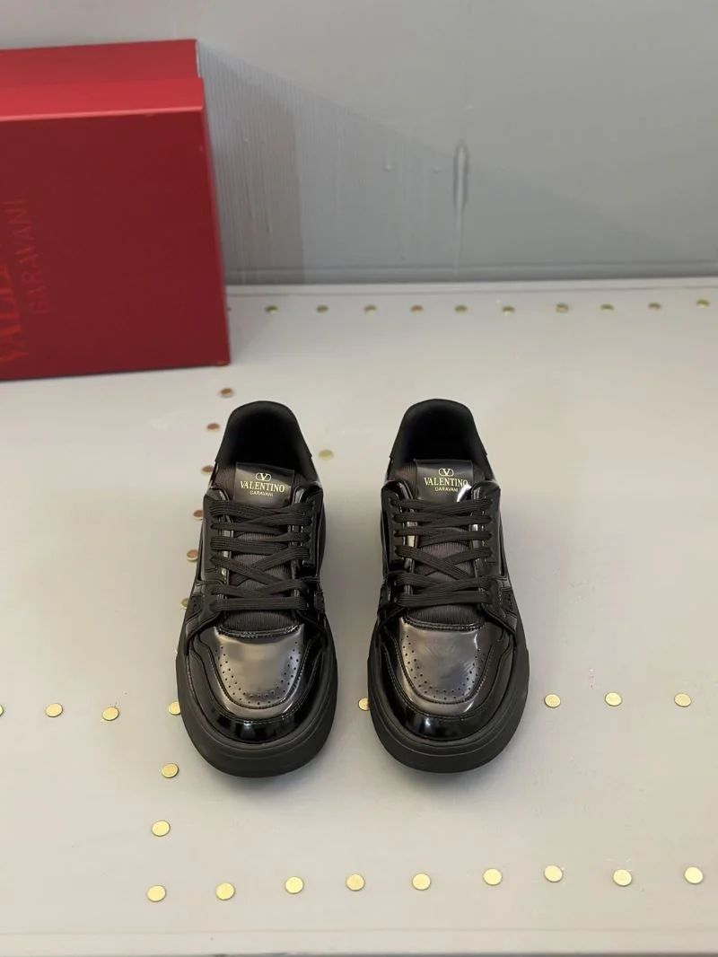 Bold Valentino Low Shoes 36180