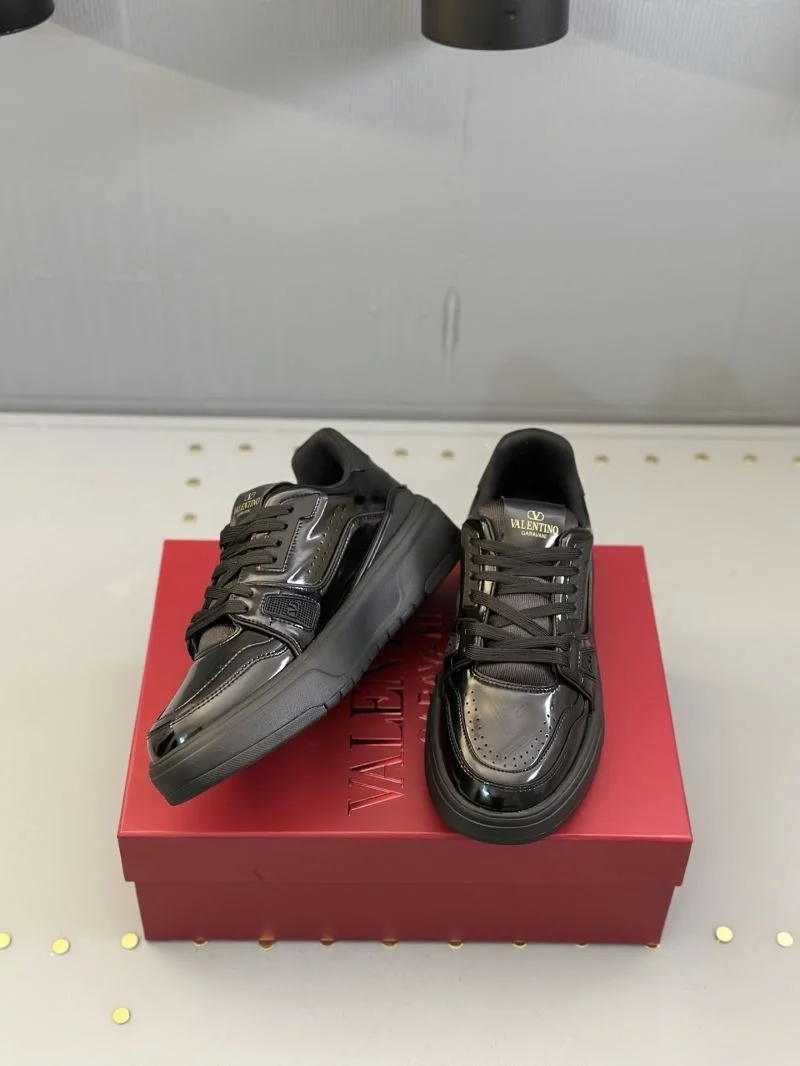 Bold Valentino Low Shoes 36180