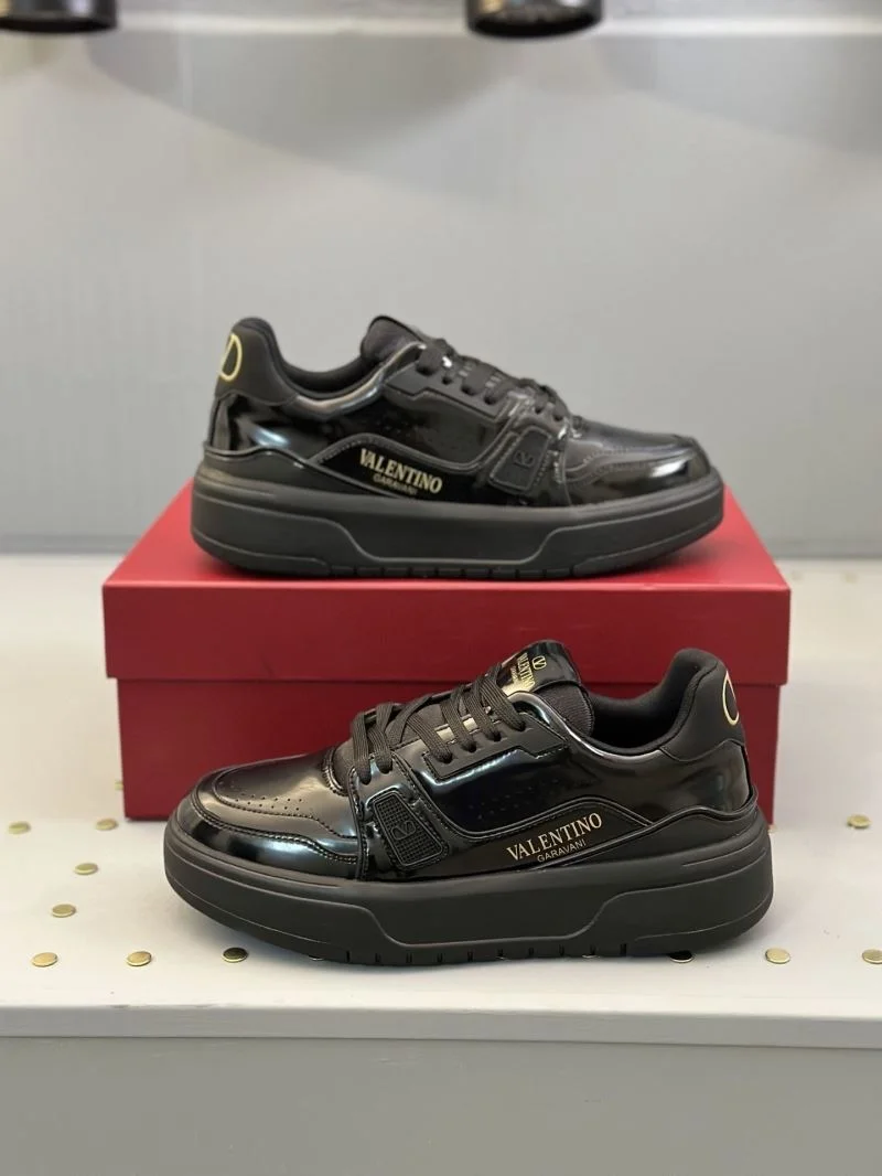 Bold Valentino Low Shoes 36180