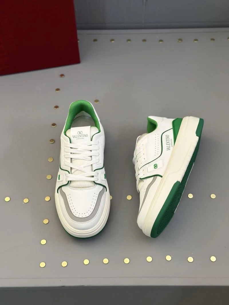 Vibrant Valentino Low Shoes 36175