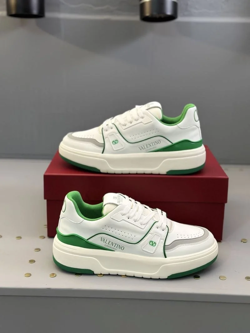 Vibrant Valentino Low Shoes 36175