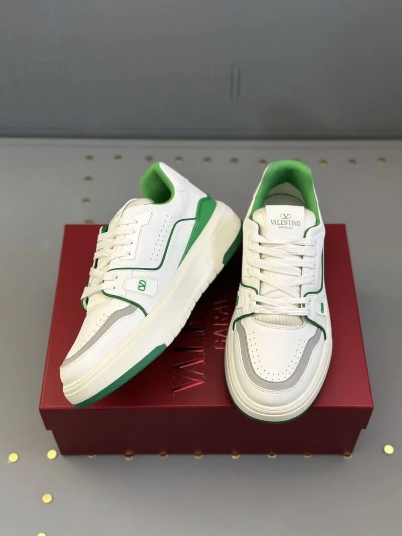 Vibrant Valentino Low Shoes 36175