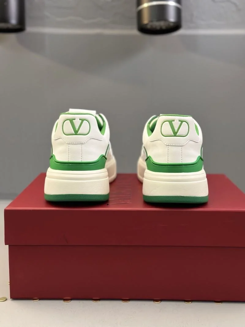 Vibrant Valentino Low Shoes 36175