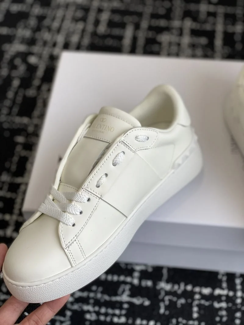 Valentino Low Shoes Premium 36163