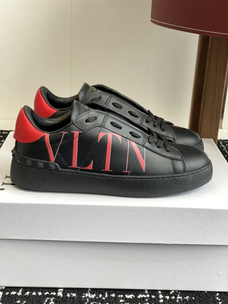 SmoothTexture Valentino Low Shoes 36169
