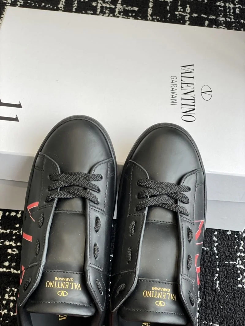 SmoothTexture Valentino Low Shoes 36169
