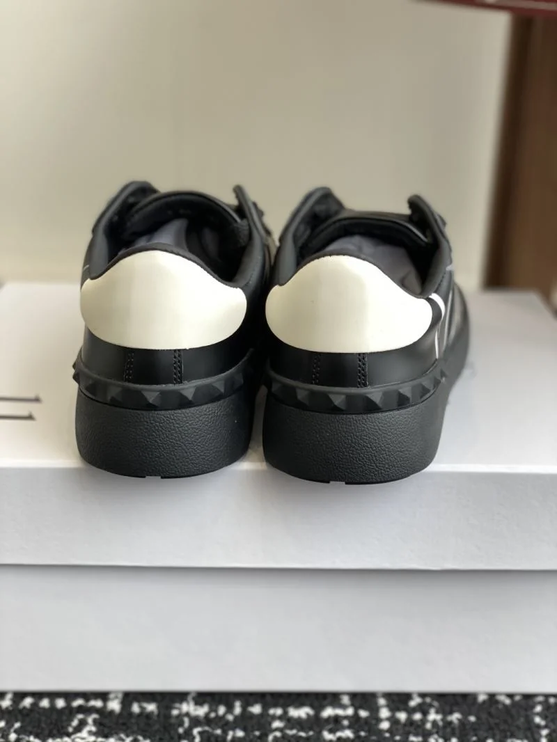 Valentino Low Shoes WeatherProof 36158