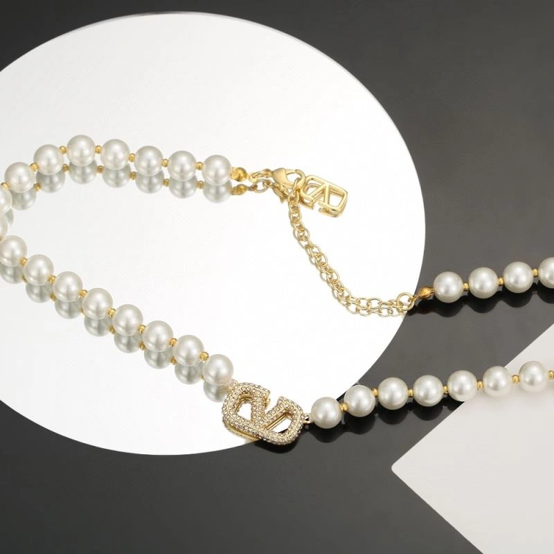 Timeless Valentino Necklaces 213620