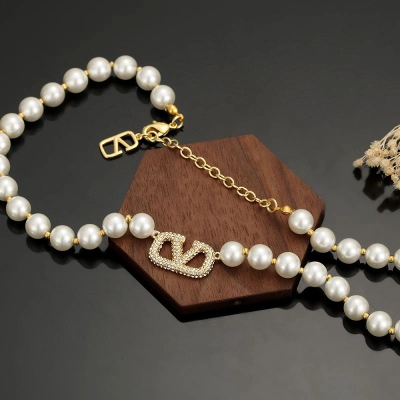 Timeless Valentino Necklaces 213620