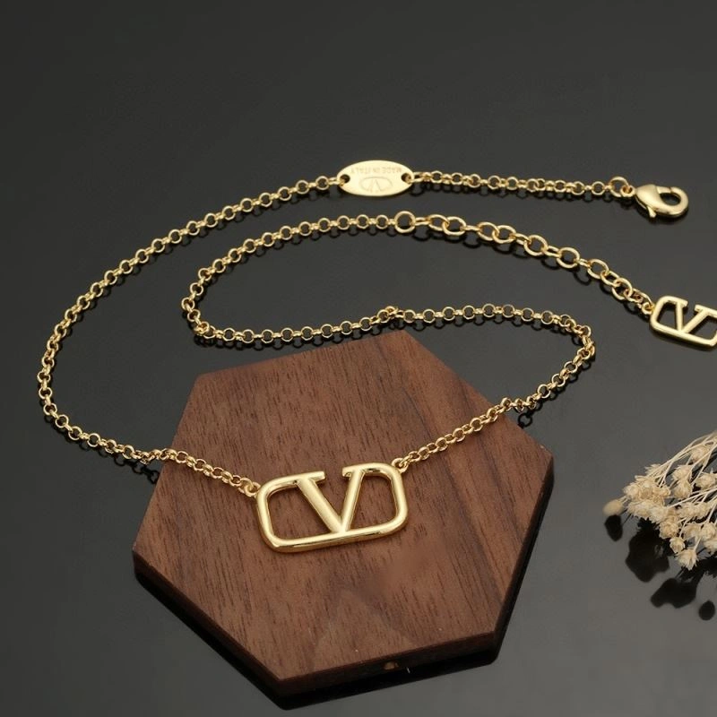 Valentino Necklaces Compact 213610