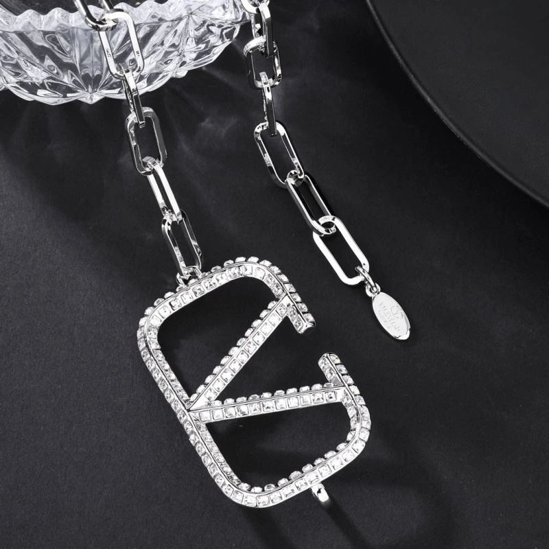Valentino Necklaces Modern 213615