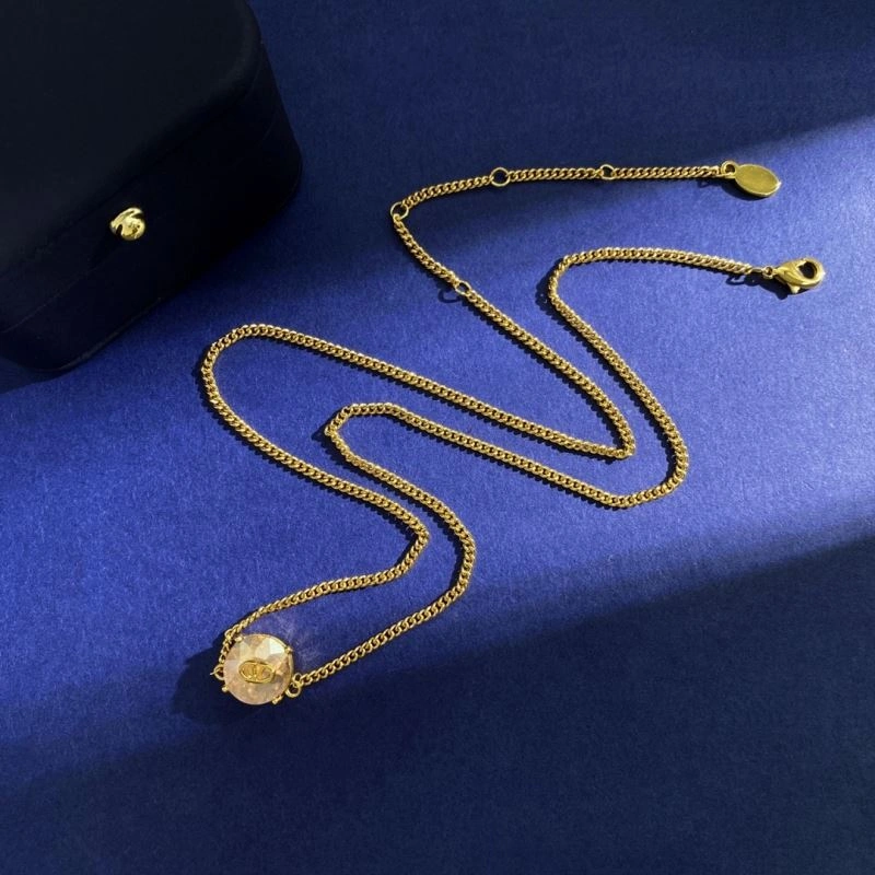 Elegant Valentino Necklaces 214130