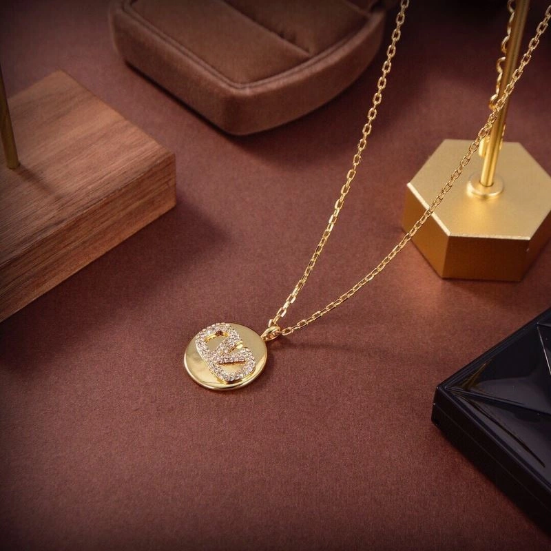 TravelReady Valentino Necklaces 214088