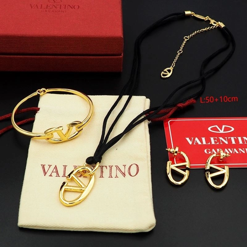 Bold Valentino Necklaces 212804