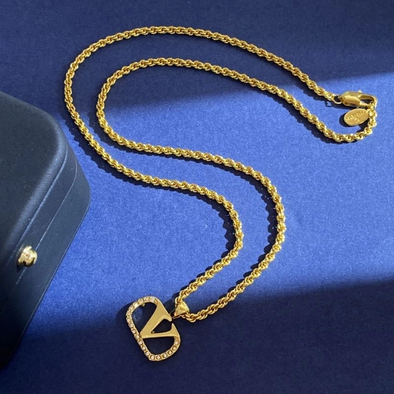 Durable Valentino Necklaces 211039