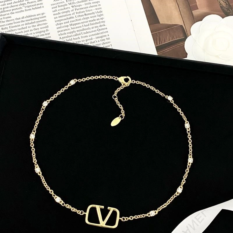 Valentino Necklaces Contemporary 209651