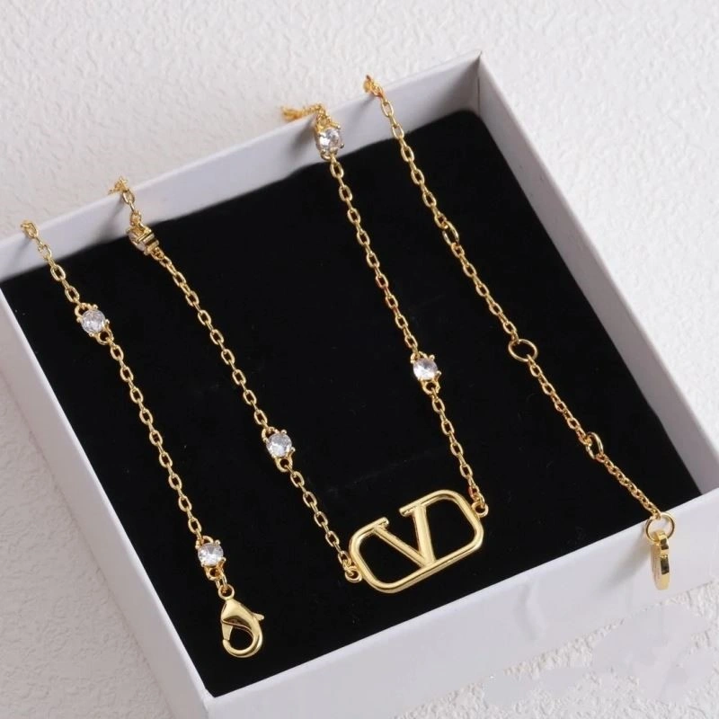 Valentino Necklaces Contemporary 209651