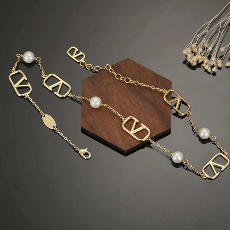 Valentino Necklaces Sustainable 209045
