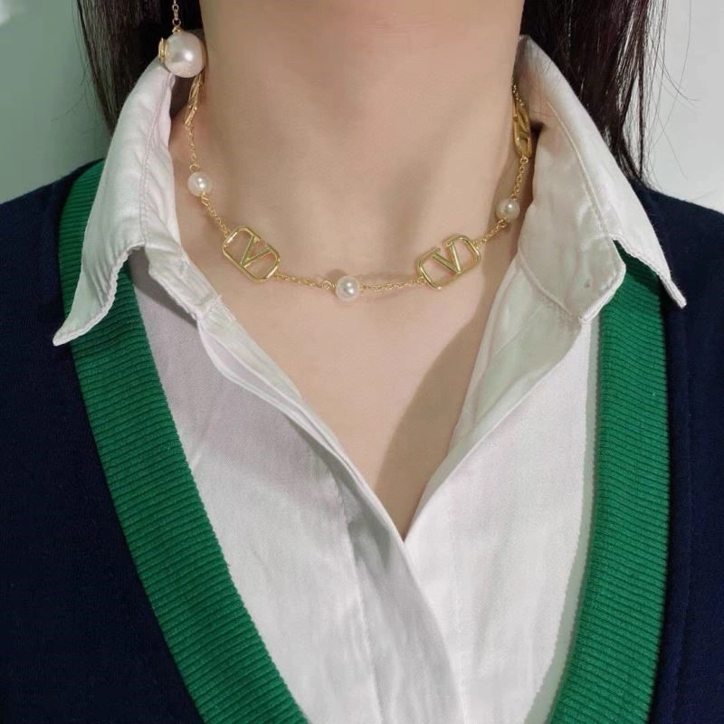 Valentino Necklaces Sustainable 209045