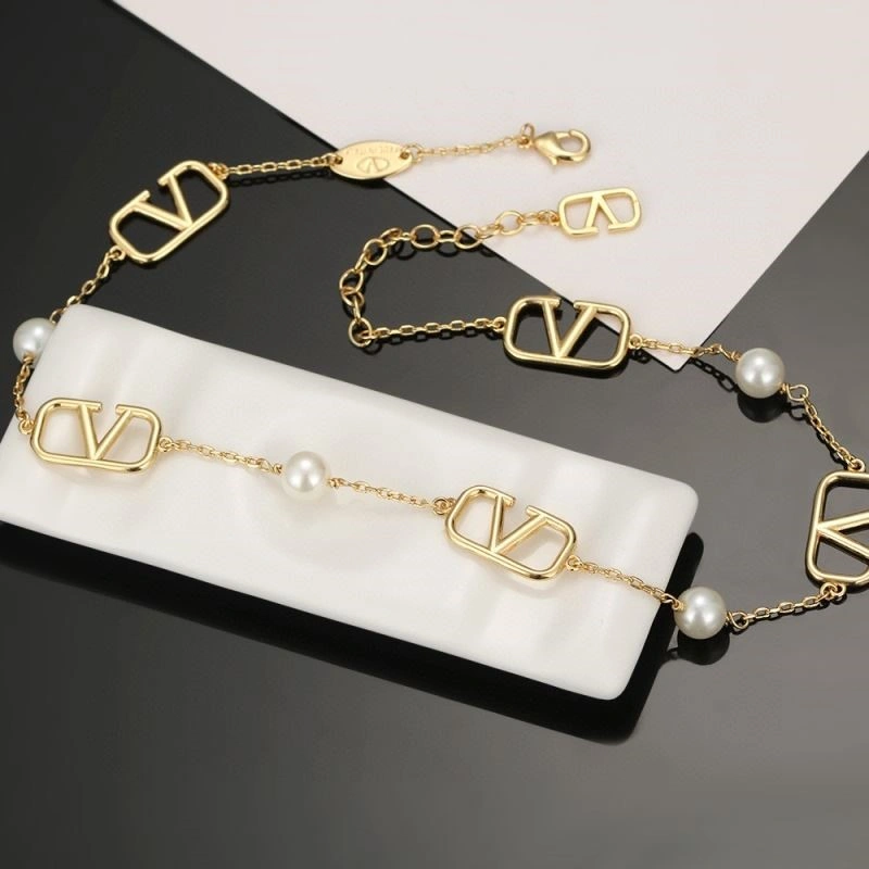 Valentino Necklaces Sustainable 209045