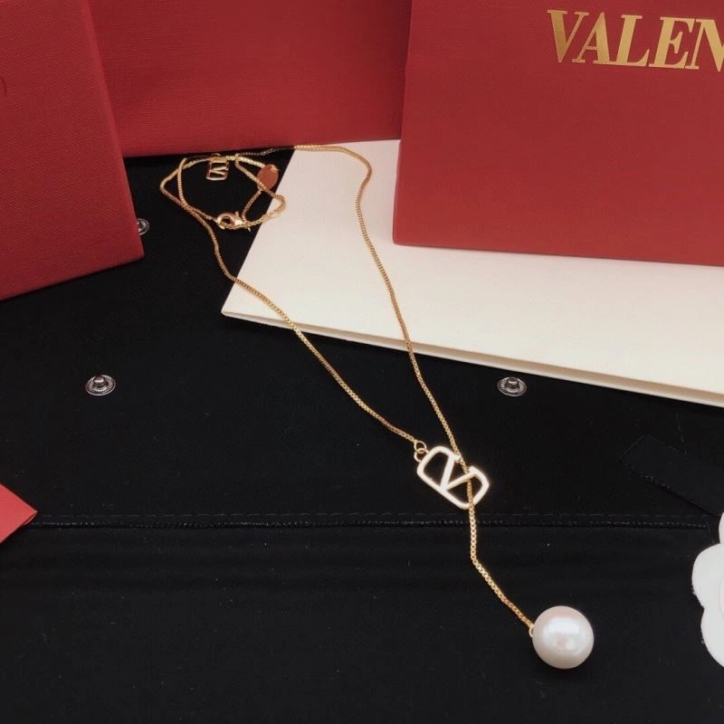 Practical Valentino Necklaces 209038