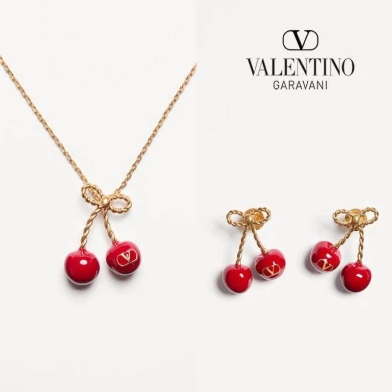 Practical Valentino Necklaces 208416