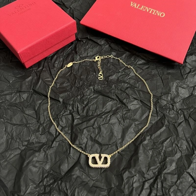 Seasonal Valentino Necklaces 208404