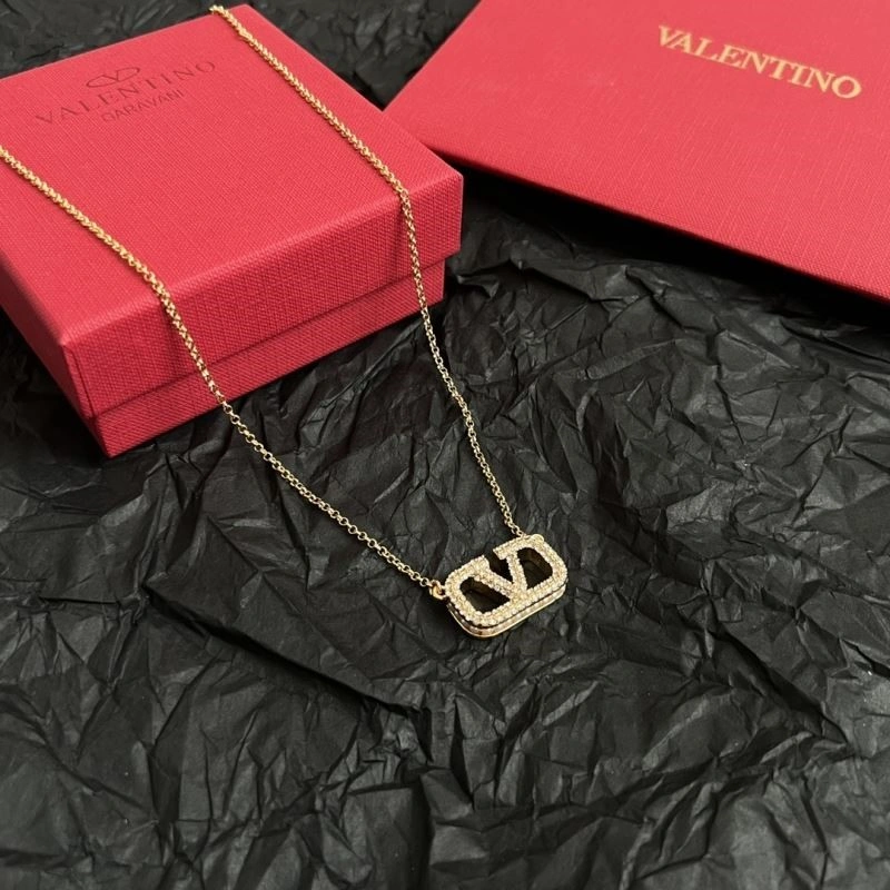 Seasonal Valentino Necklaces 208404