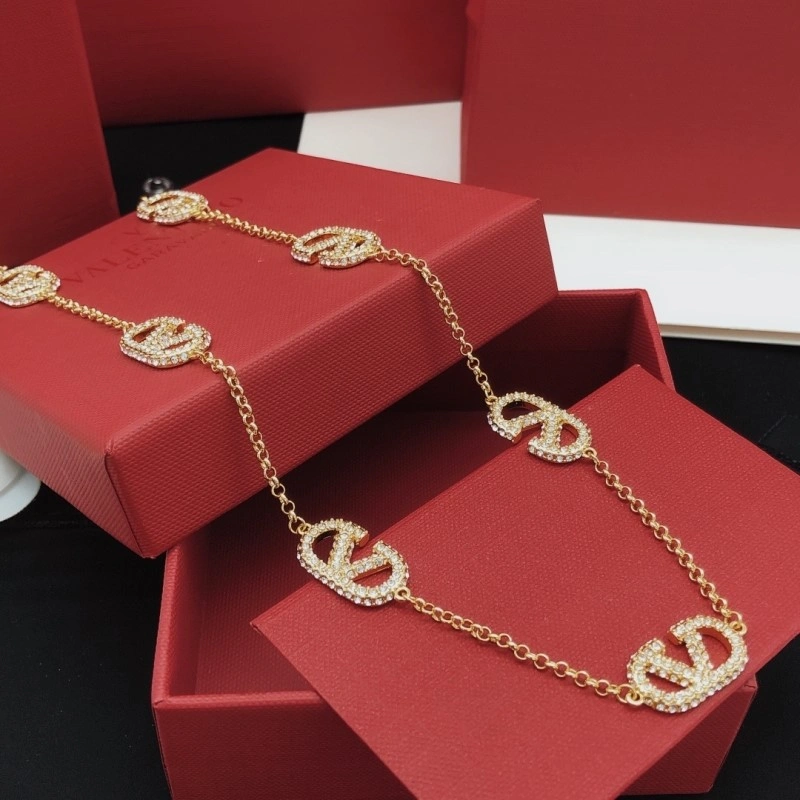 Efficient Valentino Necklaces 207691