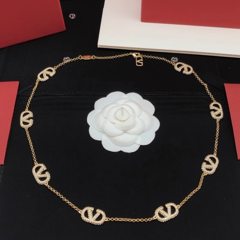 Efficient Valentino Necklaces 207691