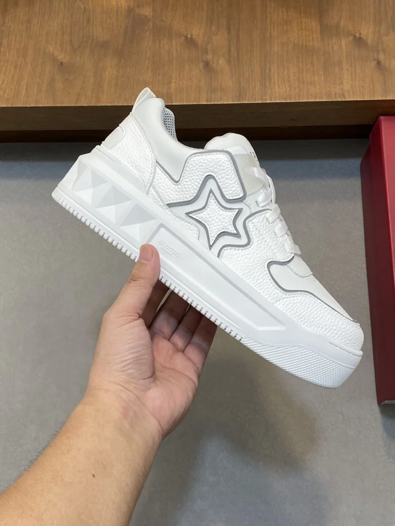 Neat Valentino One Stud Shoes 36940