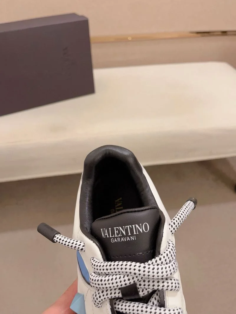 Unique Valentino One Stud Shoes 36935